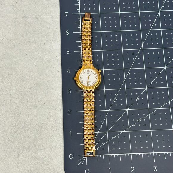 VTG Timex Watch Womens 30mm Round White Dial Gold Tone Indiglo New Battery - Picture 14 of 15